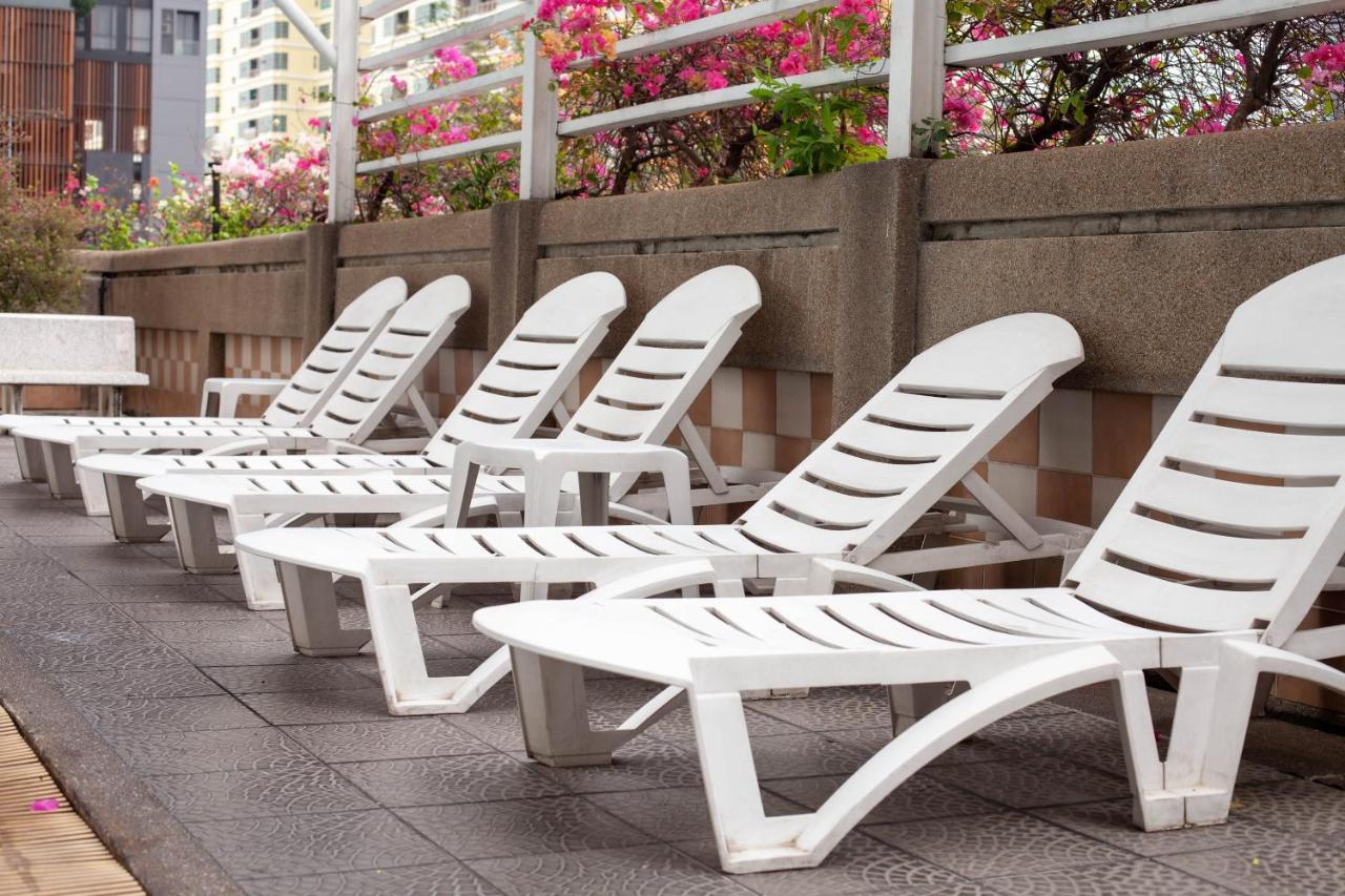 Clean Comfy Cozy Easy To Go Siam Paragon And Chatuchak Market Bangkok Exterior photo